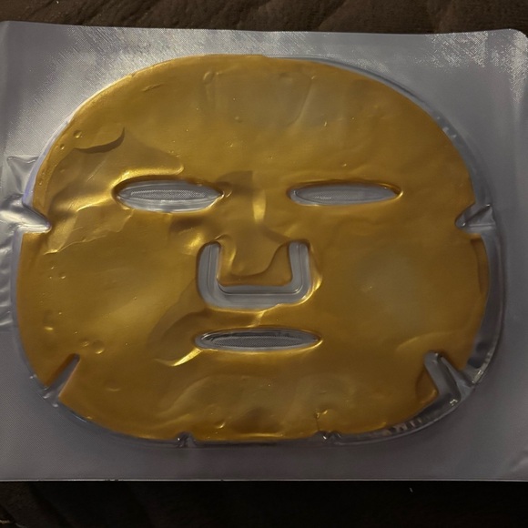 Prestige Skincare Gold Mask Set - Picture 3 of 3